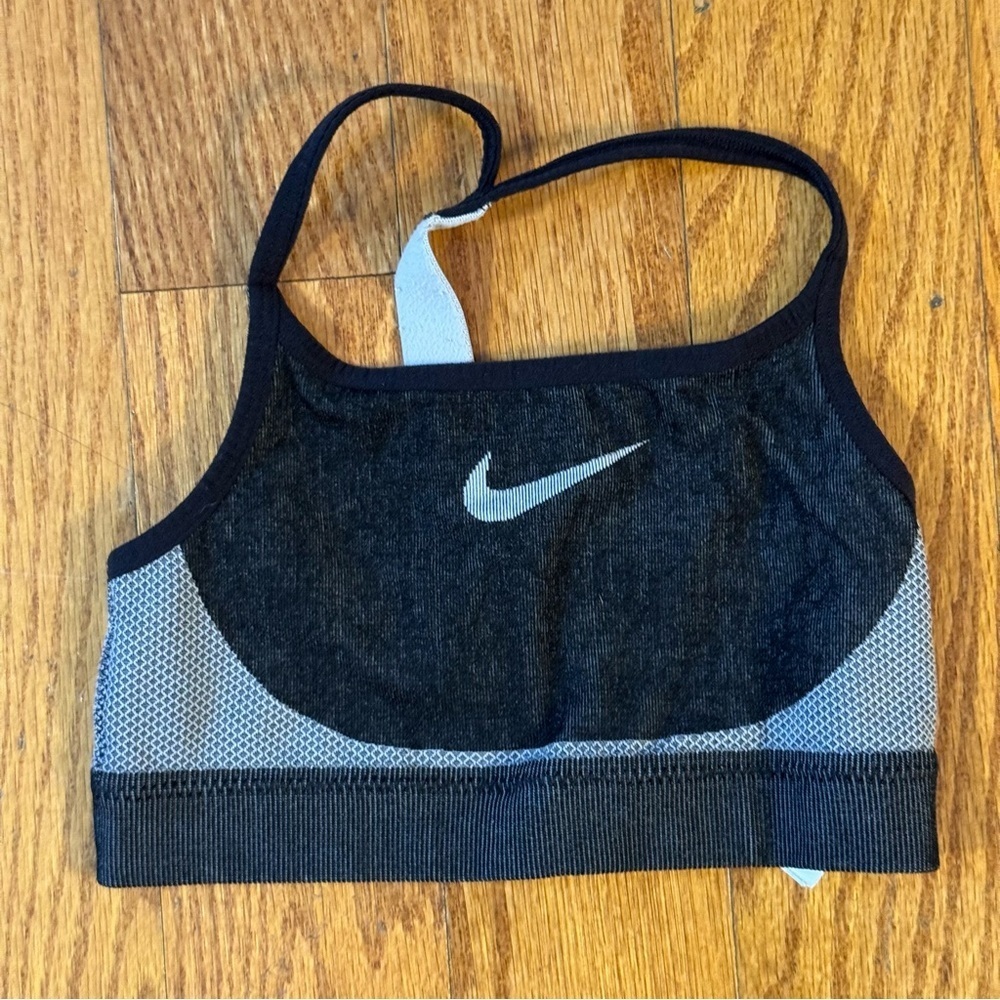 Nike Black and Gray Sports Bra Girls Size S - Picture 1 of 5